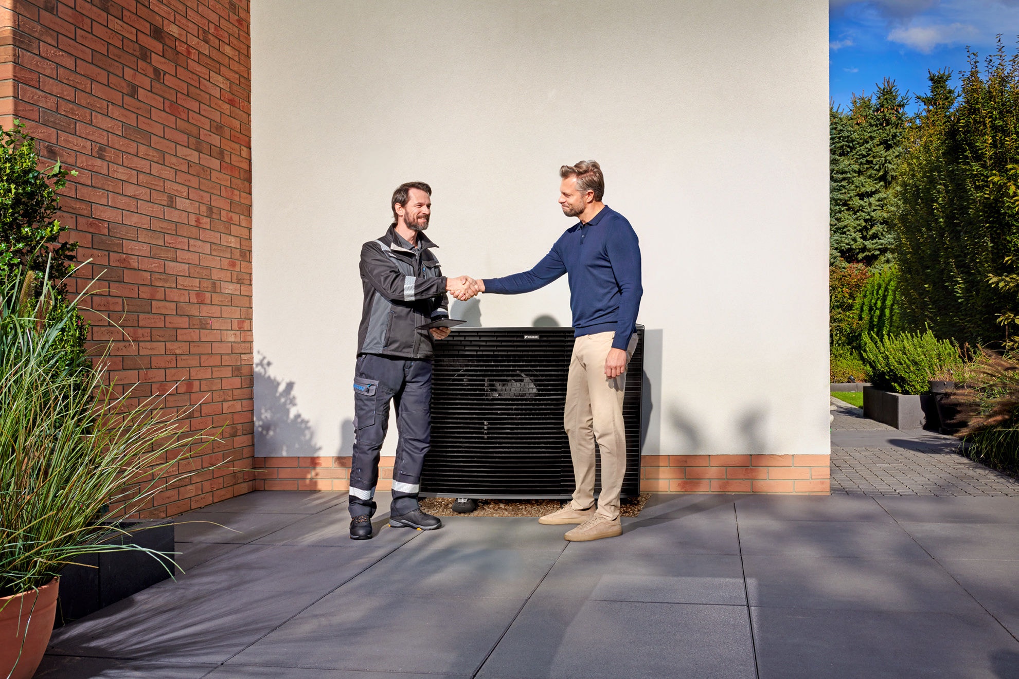 Außengerät einer installierten DAIKIN Altherma