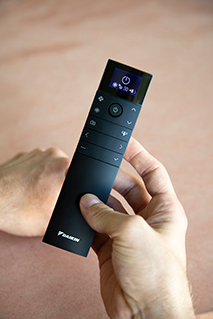 DAIKIN_Emura3_Fernbedienung_Schwarz1.jpg DAIKIN_Emura3_Fernbedienung_Schwarz1.jpg